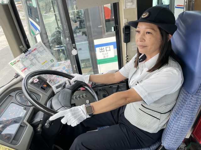 送迎バス運転士募集