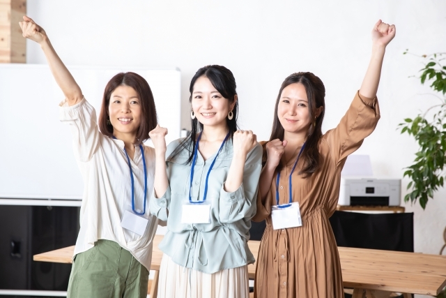 月20万以上　大手グループでサポート事務　徳山駅チカ　車通勤OK:/BSOB5862B