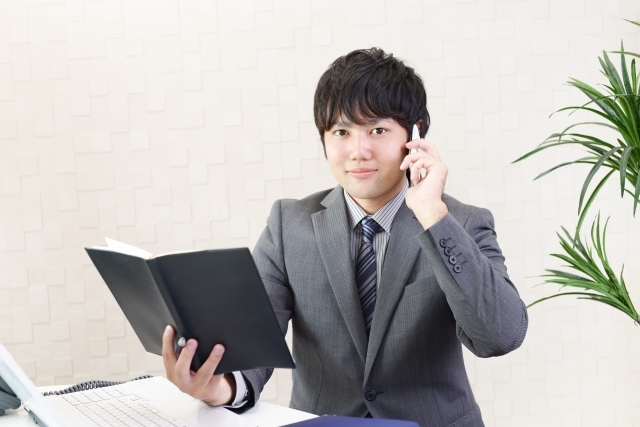 5月スタート　月21万以上　大手不動産Gで管理総務:/BSOB5942A
