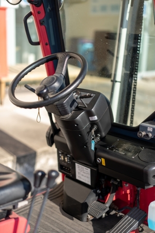 4月スタート　フォークリフト業務　資格支援あり:/BSTC0218Z