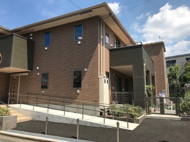 グループホームでの介護スタッフ（夜勤）：アルバイト・パート【ふれあい多居夢　戸田】