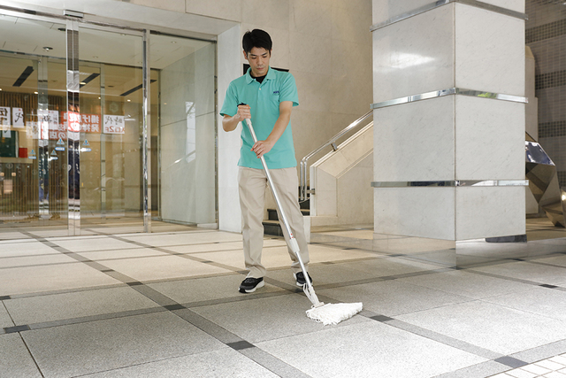 「仲町台駅」分譲マンションの清掃スタッフ