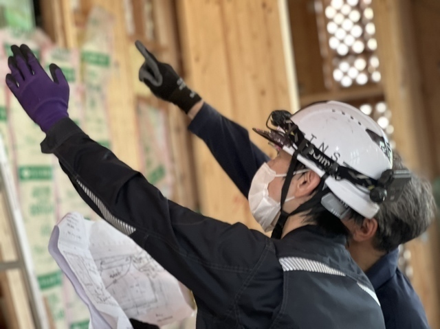 消防設備点検員、建築設備等の検査員、建築電気工事等監督者：正社員