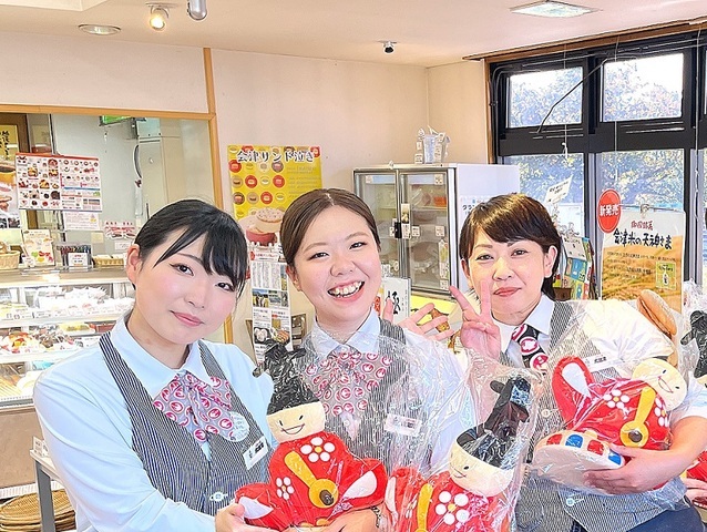 お菓子の接客・販売スタッフ