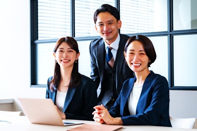 2月スタート　月21万以上　総合商社で法人営業:/BSOB5994A