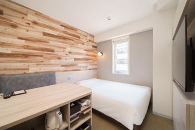 ビジネスホテルの清掃員