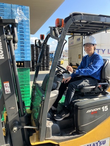 倉庫内作業スタッフ