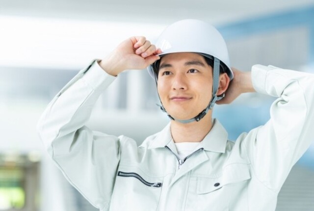 月の平均稼働16日　月収32万以上　ゴミ分類や機械操作など:/BSOC5576E