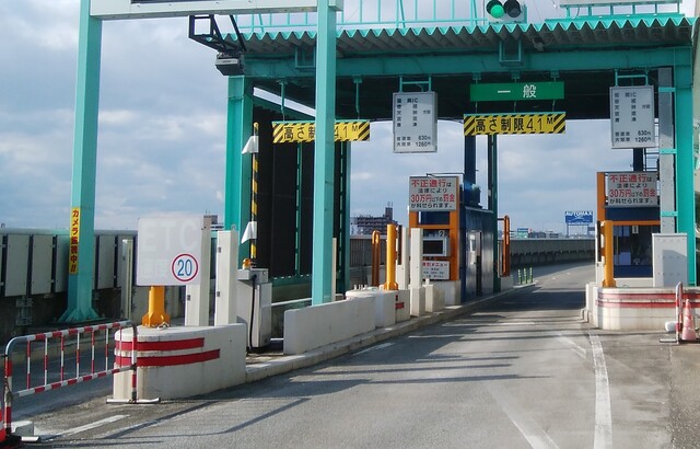   福岡都市高速料金所（博多区）での勤務（契約社員）