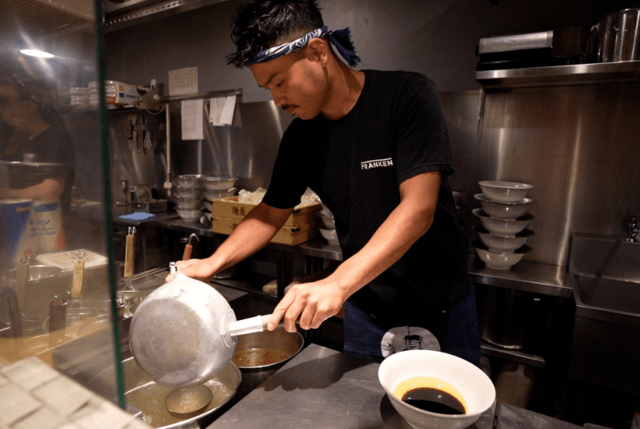 フラン軒　心斎橋店/海外勤務前提採用