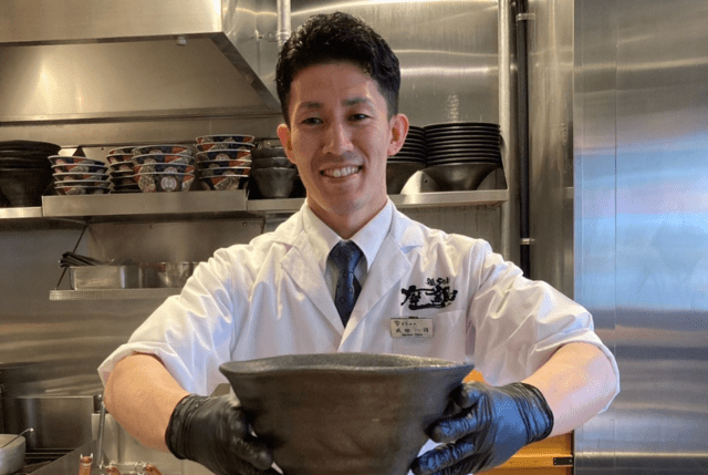 鶏soba 座銀 　池田店/完全週休三日制