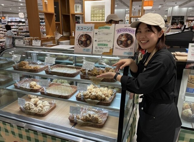 イオンモール秋田でのスコーン・スイーツの催事販売スタッフ