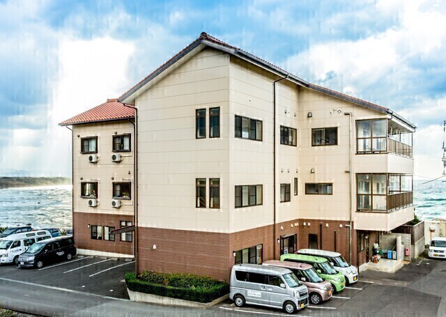 グループホームの介護職員：正社員【もやいの家うのはな】