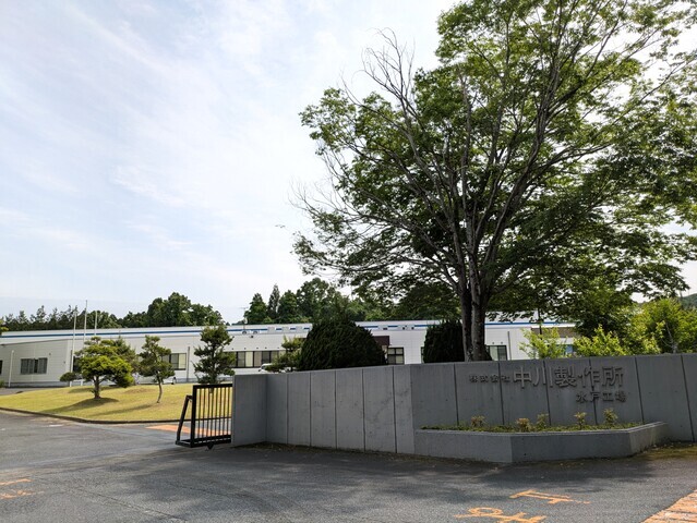 構内でのフォークリフト作業員