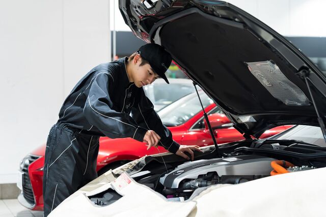 レクサスの自動車整備士