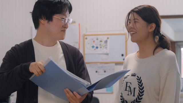 保育スタッフ/未経験OK！英語にも触れられる！希望者は海外研修へ！年間休日110日！