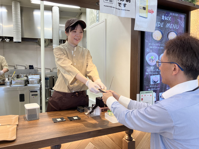 「ラピタ アリオ札幌店」フードコートのラーメン店で夕方勤務のアルバイト