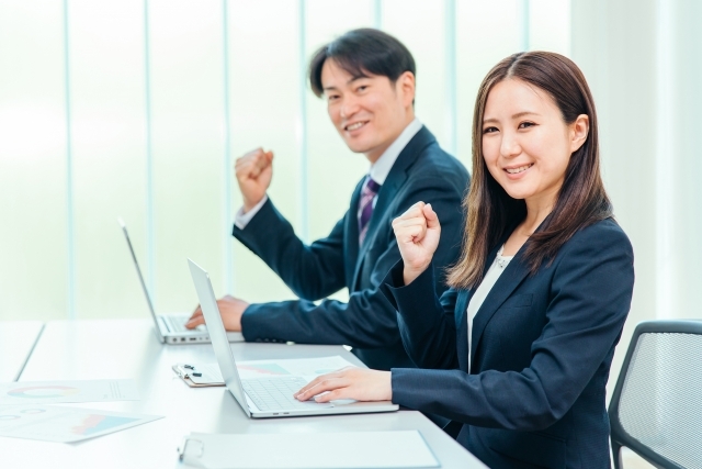 月24万～37万以上　断熱材の法人向け営業スタッフ　知識は入社してからで大丈夫:/BSOB6430B