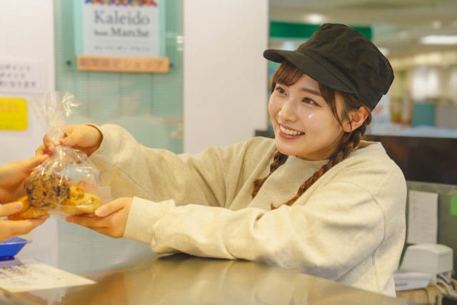 JR高崎駅でのスコーン・スイーツの催事販売スタッフ