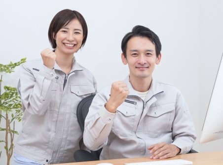 8月スタ　月24万以上　派遣会社で勤怠管理など事務:/BSFB6437A