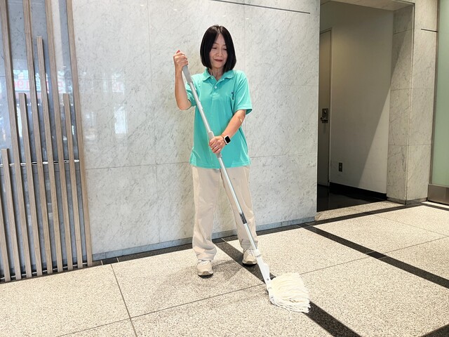 「新横浜駅」 オフィスビルの清掃スタッフ／パート／土日祝休み