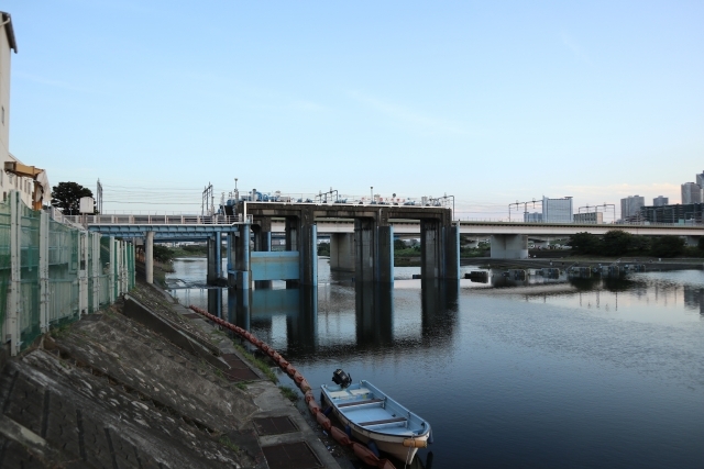 東芝グループで浄水場の水質管理と監視　研修しっかりあり:/HOKC5829C