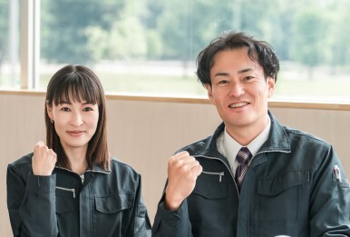 物流倉庫で事務　深夜2時45分から4ｈ事務　車通勤可:/NISB6559Ｂ