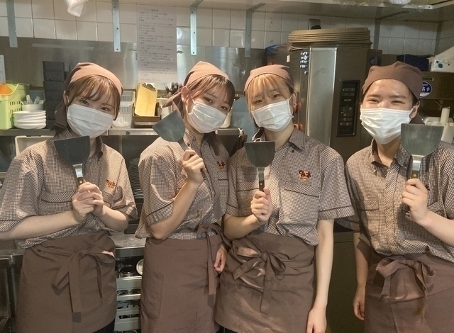 【夜】ホールスタッフ（小倉セントシティ店）