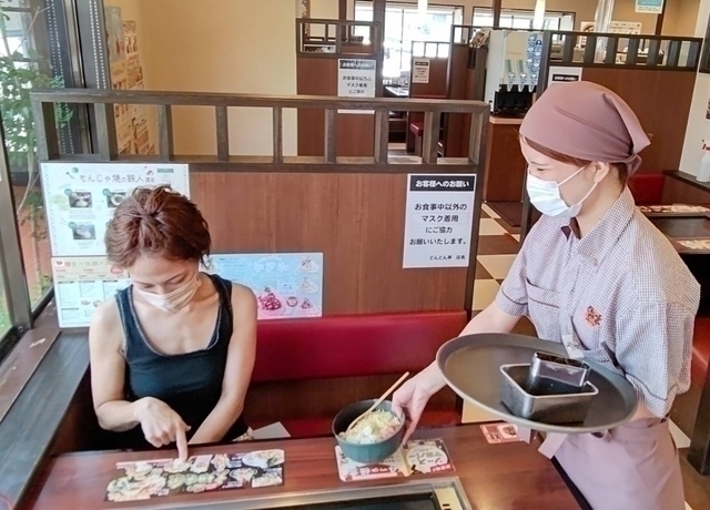 【夜】ホールスタッフ（鳥栖バイパス店）