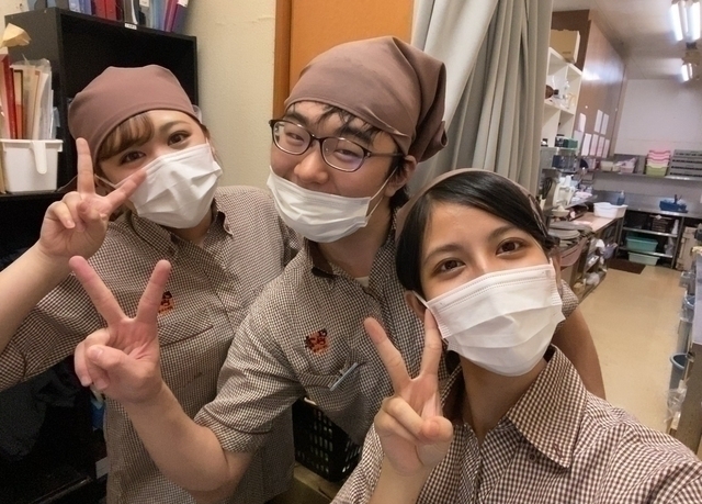【夜】ホールスタッフ（フレスポ春日浦店）