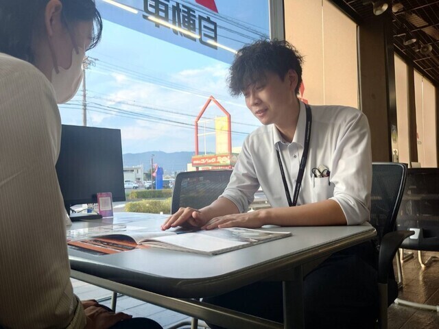 自動車販売会社の営業職
