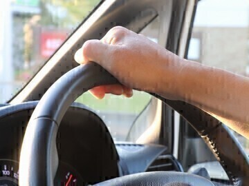 ハイヤードライバー／役員・専属運転手として送迎・移動のサポート：2629010