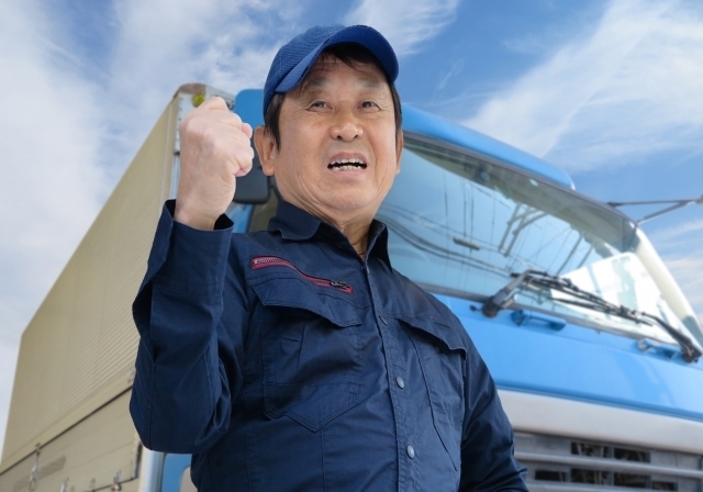 【1101】未経験歓迎の中型トラックドライバー