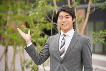 未経験OK！転勤無し！食品商社のルート営業:/bsB愛和食品_営業