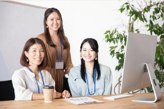 【30.40代歓迎】保険代理店の事務　面接1回　:/bsＢスマイルハート_事務