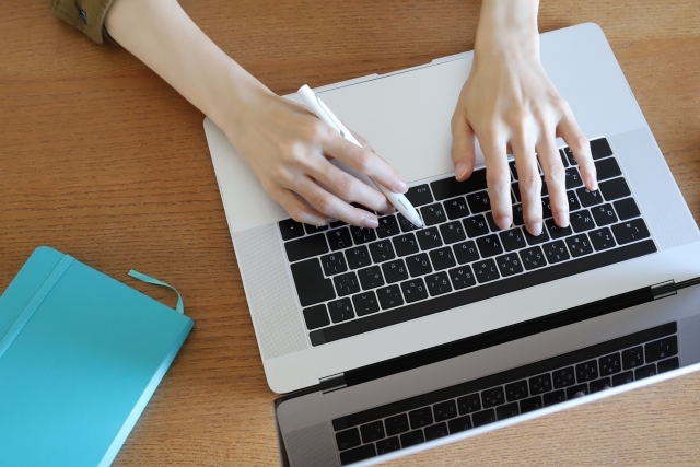 有名メーカーでデータ入力のオシゴト　土日祝休み　新大阪駅チカ:/BSOB5393Ｂ