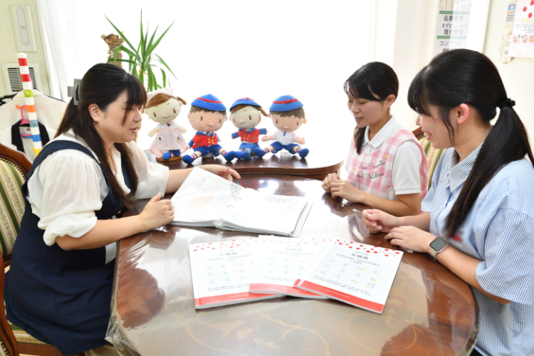 学年ごとの保育書類が1年分設定済み！