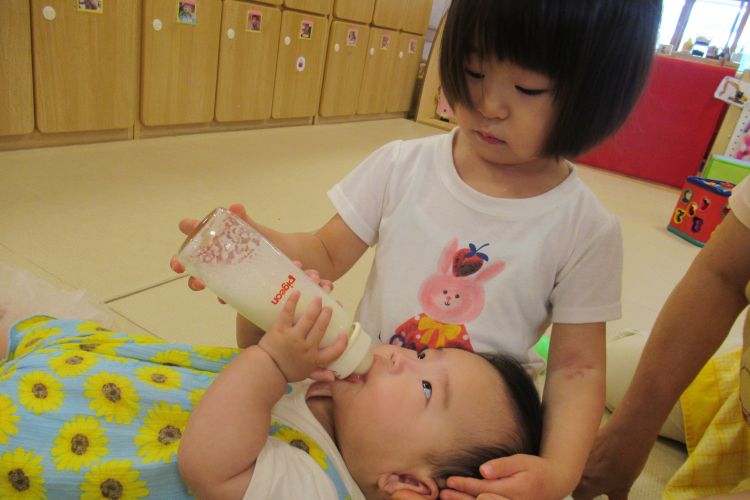 子どもの社会性を高める異年齢保育を導入