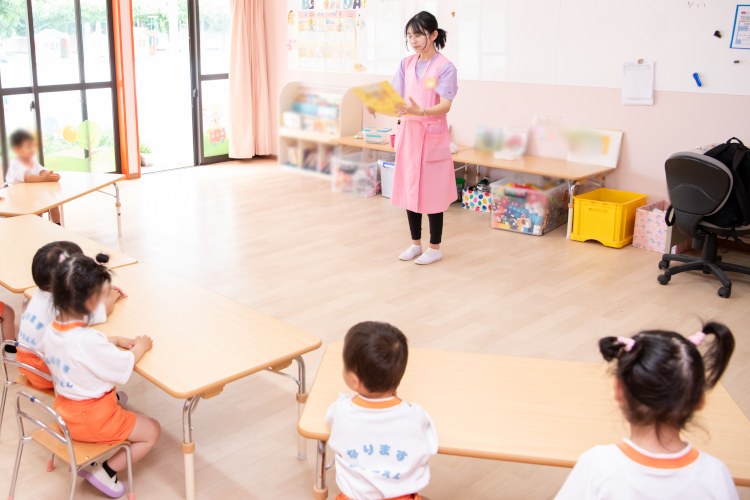 専門講師のプログラムに子ども達もワクワク