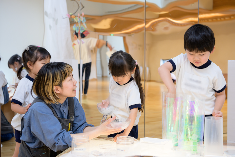 アトリエ活動により無限の可能性を引き出す