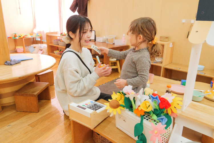 目を見て子どもを尊重する言葉をかけよう