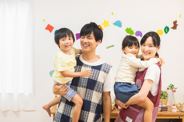 1年目の新人保育士の写真