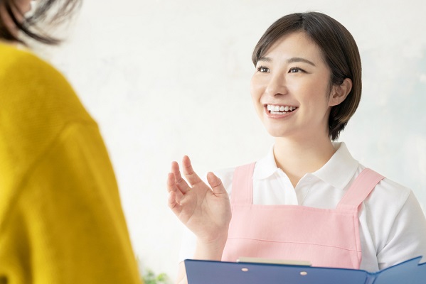 話している先生の様子