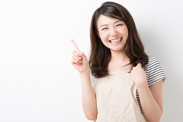 笑顔の女性
