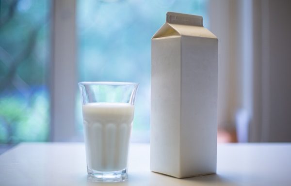 牛乳パックを使った1歳児向けの手作りおもちゃ アイデアと製作のポイント 保育学生の就活お役立ちコラム 保育士バンク 新卒