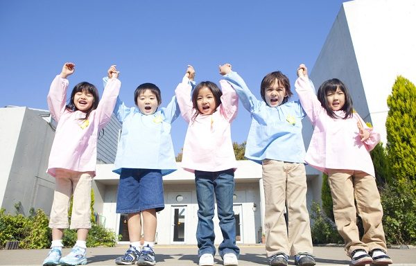 保育園の室内で楽しめる集団遊び 年齢ごとのねらいとアイデア 保育学生の就活お役立ちコラム 保育士就活バンク