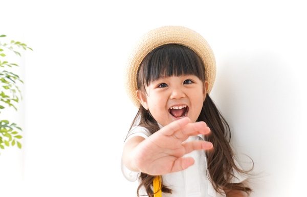 保育園で行なう帰りの会のねらいや内容 振り返りのポイントや手遊び 歌のネタ 保育学生の就活お役立ちコラム 保育士バンク 新卒 保育園で行なう帰りの会のねらいや内容 振り返りのポイントや手遊び 歌のネタ 保育学生の就活お役立ちコラム 保育士バンク 新卒