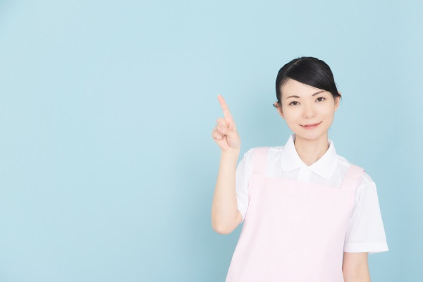 保育実習の自己紹介について解説する保育士