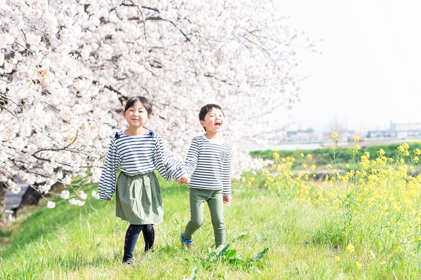 4月の5歳児の子どもの写真