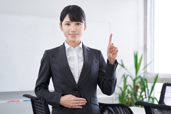 保育実習オリエンテーションの準備をする様子